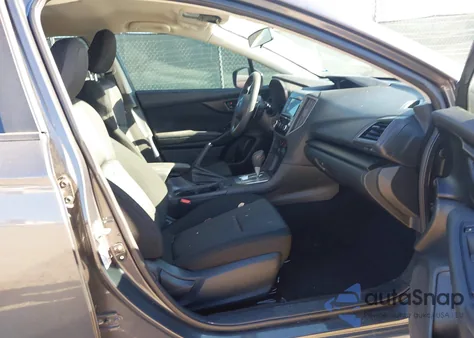 2018 Subaru Impreza 2.0I Premium из США, поврежденный, VIN 4S3GKAB62J3622485